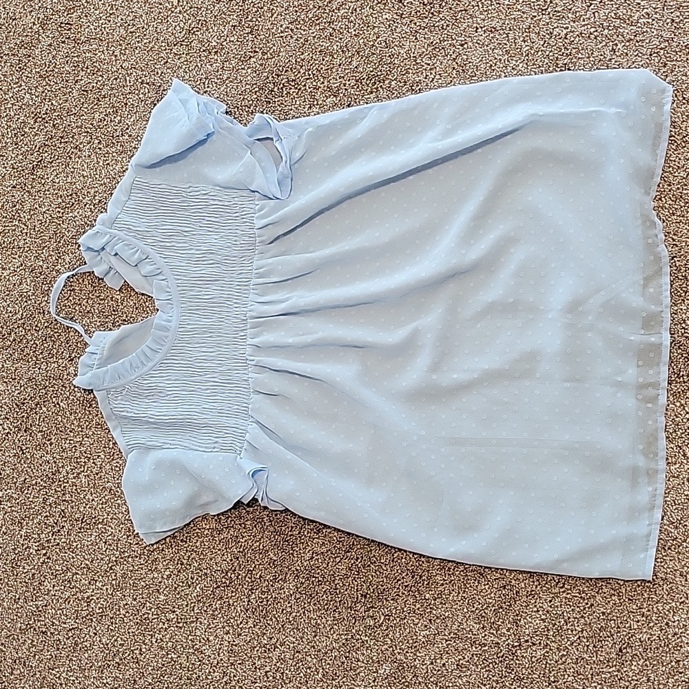 Boutique flutter sleeve blouse.